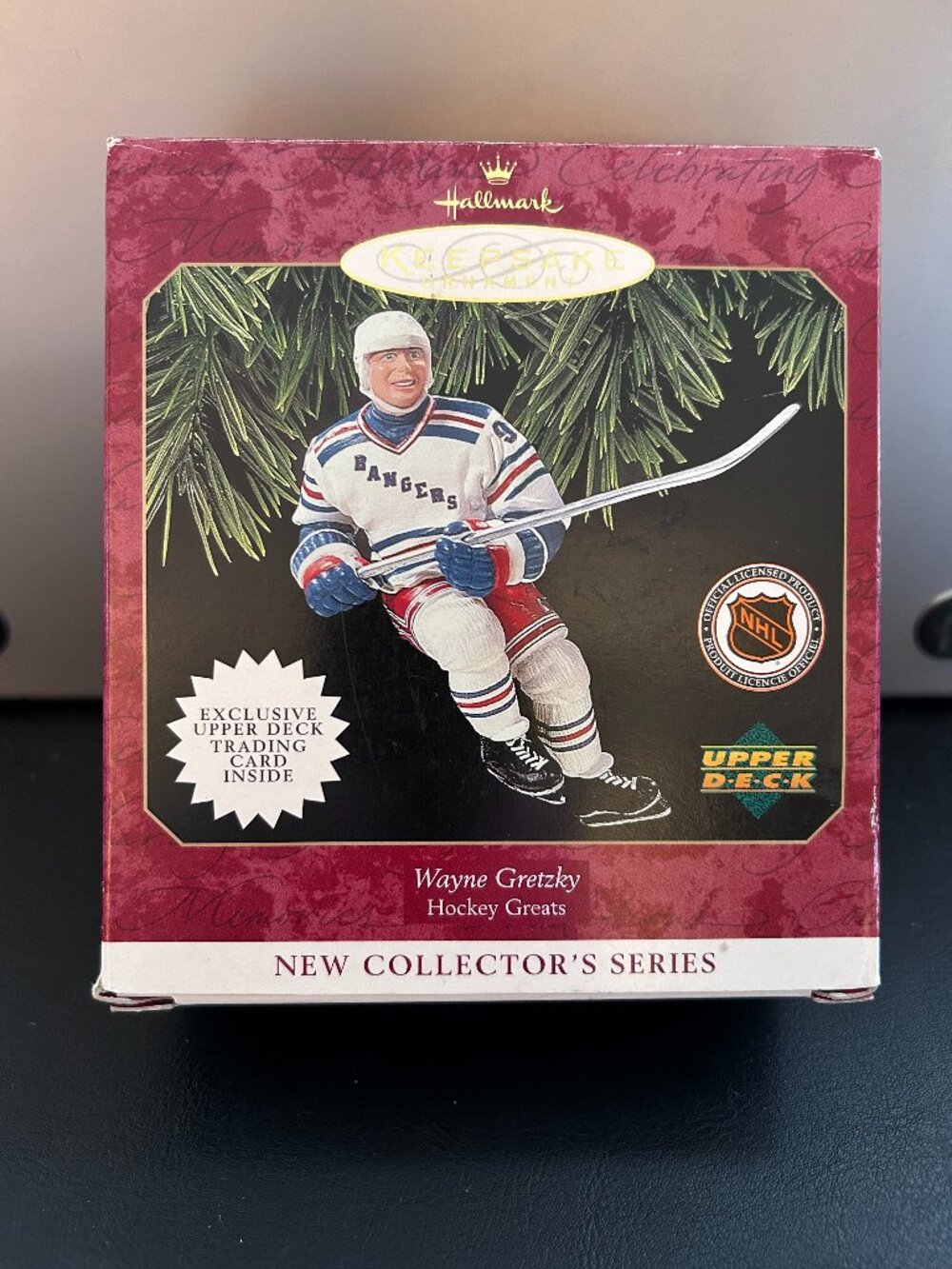Hallmark Keepsake Ornament 1997 Wayne Gretzky NHL Hockey Greats + Card NY Ranger